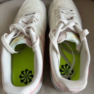 Women's Nike Court Vision Low Sneaker